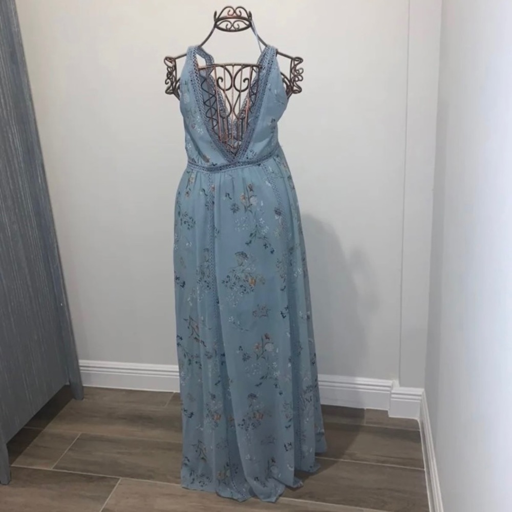 Dress - Picture 4 of 7